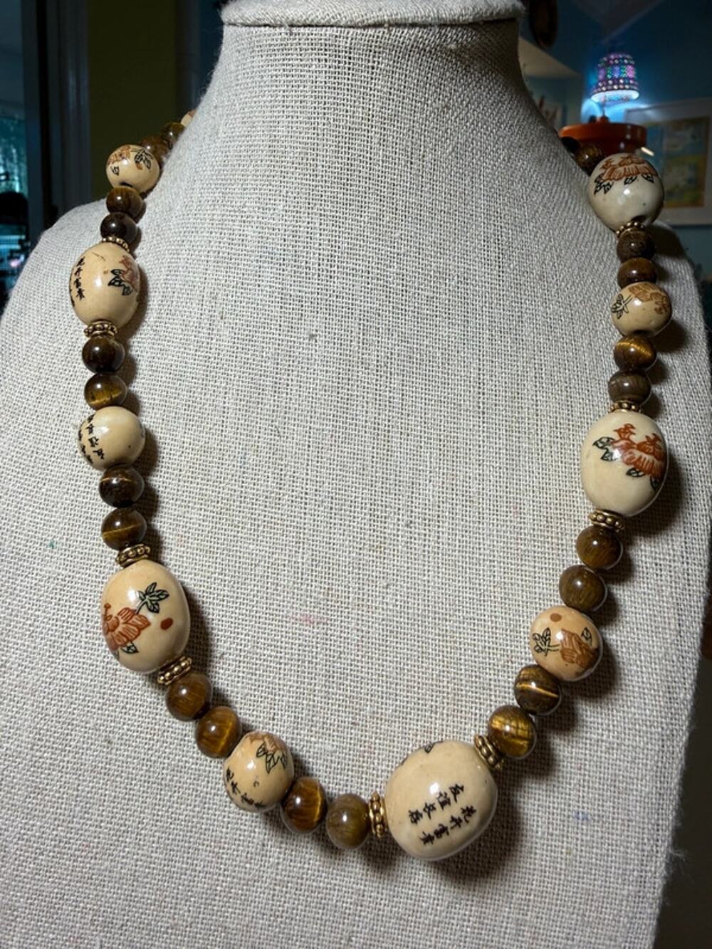 Chinese Porcelain Calligraphy Tiger’s Eye Beaded Necklace Peony 18” Vintage